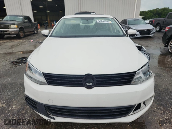 2012 Volkswagen Jetta TDI w/Premium & Nav с VIN 3VWLL7AJ3CM088190, выставлен на аукционе Copart как лот 63841905 с пробегом Не указан миль и Списание • Salvage title. История ставок и продаж доступна на DreamBid. Изображение 5.