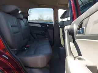 2010 Honda CR-V EX-L with VIN 5J6RE3H7XAL006572, listed as a IAAI auction lot 41985110 with 210,927 mi miles. Bid and sale history available at carsss.com. Image 8.
