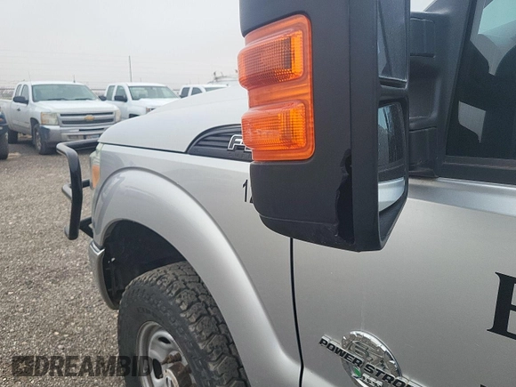 2015 Ford F-250 Lariat z VIN 1FT7W2BT9FEB22044, wystawiony jako IAAI lot #42566257 z przebiegiem 219 592 mil mil oraz . Historia ofert i sprzedaży dostępna na DreamBid. Obrazek 14.