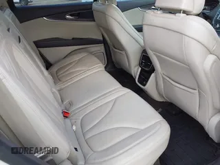 2016 Lincoln MKX Select with VIN 2LMTJ6KR3GBL61112, listed as a IAAI auction lot 42031424 with 130,321 mi miles. Bid and sale history available at carsss.com. Image 8.