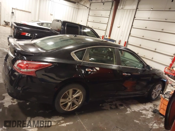 2013 Nissan Altima SV with VIN 1N4AL3AP8DN555186, listed as a IAAI auction lot 41576284 with 174,848 mi miles and . Bid and sale history available at carsss.com. Image 14.