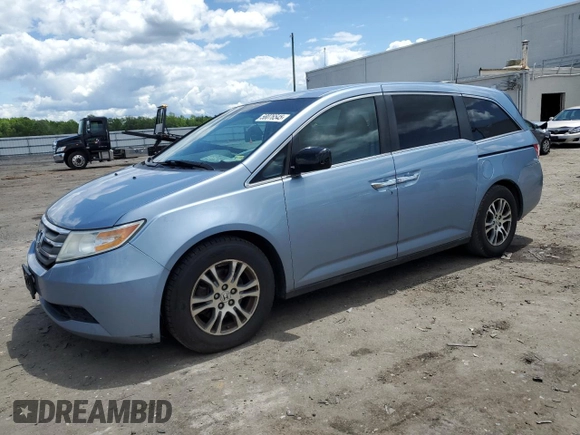 2013 Honda Odyssey EX z VIN 5FNRL5H45DB058731, wystawiony jako Copart lot #58076545 z przebiegiem 202 241 mil mil oraz Tytuł czysty. Historia ofert i sprzedaży dostępna na DreamBid. Obrazek 1.
