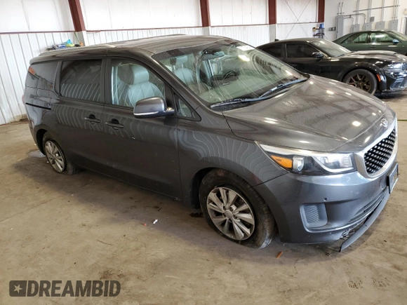 2016 Kia Sedona LX with VIN KNDMB5C17G6215489, listed as a Copart auction lot 71774924 with 86,472 mi miles and Salvage Title. Bid and sale history available at carsss.com. Image 4.