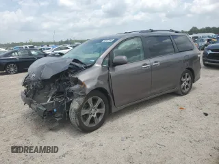 2014 Toyota Sienna SE с VIN 5TDXK3DC9ES505053, выставлен на аукционе Copart как лот 55137745 с пробегом 132 735 миль миль и Списание • Salvage title. История ставок и продаж доступна на DreamBid. Изображение 1.