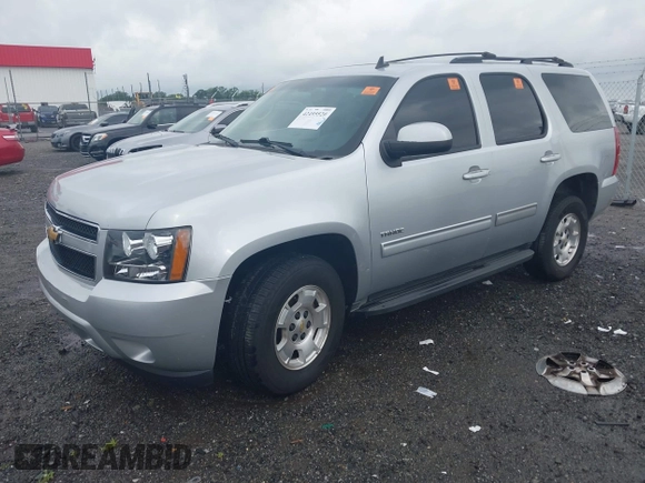 2012 Chevrolet Tahoe LS z VIN 1GNSCAE02CR308972, wystawiony jako IAAI lot #42495520 z przebiegiem 205 295 mil mil oraz . Historia ofert i sprzedaży dostępna na DreamBid. Obrazek 18.