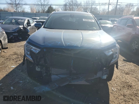2024 GMC Terrain SLE with VIN 3GKALTEG8RL384990, listed as a Copart auction lot 52880765 with 5,621 mi miles and Salvage Title. Bid and sale history available at DreamBid. Image 5.