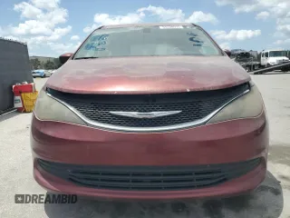 2017 Chrysler Pacifica Touring with VIN 2C4RC1DG1HR509799, listed as a Copart auction lot 55538915 with 165,929 mi miles and Clean Title. Bid and sale history available at DreamBid. Image 5.