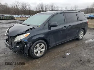 2017 Toyota Sienna LE Auto Access Seat with VIN 5TDKZ3DC7HS792368, listed as a Copart auction lot 51986525 with 153,526 mi miles and Salvage Title. Bid and sale history available at carsss.com. Image 1.