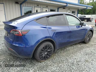 2024 Tesla Model Y Long Range with VIN 7SAYGDEE2RA246685, listed as a Copart auction lot 58699895 with 15,803 mi miles and Salvage title. Bid and sale history available at DreamBid. Image 3.