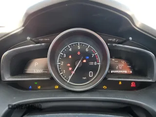 2017 Mazda 3 Grand Touring z VIN JM1BN1M3XH1117241, wystawiony jako Copart lot #53499295 z przebiegiem 63 886 mil mil oraz Szkoda całkowita • Salvage title. Historia ofert i sprzedaży dostępna na DreamBid. Obrazek 9.