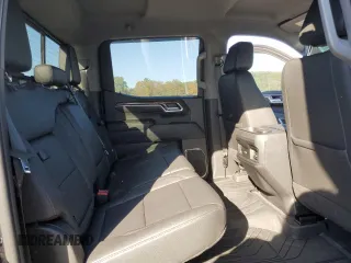 2022 Chevrolet Silverado 1500 LT Trail Boss with VIN 3GCUDFED2NG561825, listed as a Copart auction lot 77632284 with 34,448 mi miles and Salvage Title. Bid and sale history available at DreamBid. Image 10.