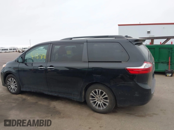 2019 Toyota Sienna XLE Auto Access Seat with VIN 5TDYZ3DC1KS979476, listed as a IAAI auction lot 41828688 with 86,389 mi miles. Bid and sale history available at carsss.com. Image 14.