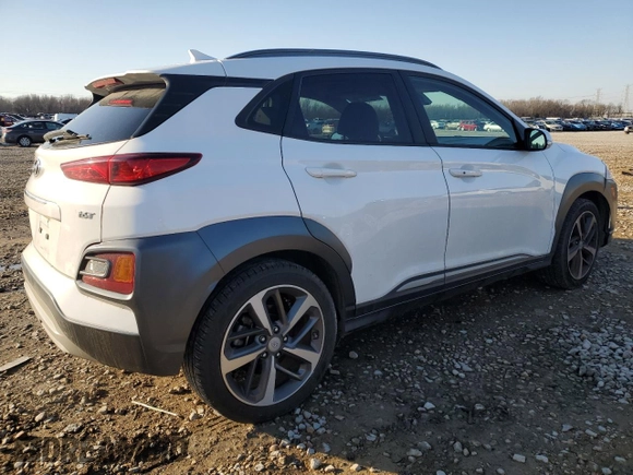 2021 Hyundai Kona Limited with VIN KM8K33A58MU715825, listed as a Copart auction lot 42233265 with 102,224 mi miles and Salvage Title. Bid and sale history available at carsss.com. Image 3.