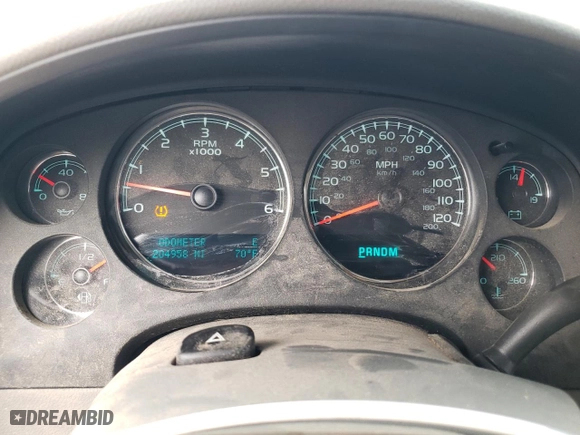 2009 Chevrolet Suburban LS with VIN 1GNFC16J49R184219, listed as a Copart auction lot 79306164 with 204,958 mi miles and Salvage Title. Bid and sale history available at carsss.com. Image 9.