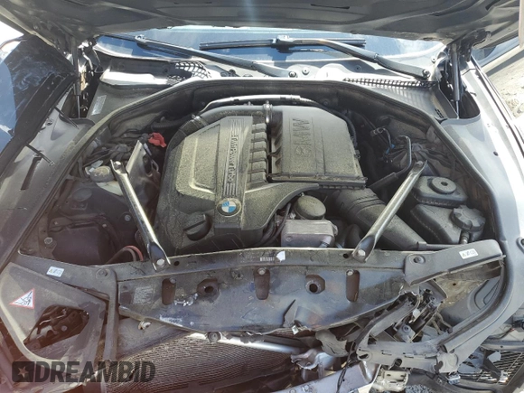 2012 BMW 5 Series 535i xDrive z VIN WBAFU7C52CDU64819, wystawiony jako Copart lot #52544605 z przebiegiem 171 974 mil mil oraz Szkoda całkowita • Salvage title. Historia ofert i sprzedaży dostępna na DreamBid. Obrazek 11.