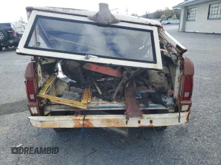 1974 Ford Bronco z VIN U15GLT71142, wystawiony jako Copart lot #52448935 z przebiegiem 49 037 mil mil oraz Czysty tytuł • Clean title. Historia ofert i sprzedaży dostępna na DreamBid. Obrazek 6.