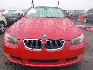 2007 BMW 3 Series 328i z VIN WBAWL13547PX15747, wystawiony jako IAAI lot #40811795 z przebiegiem 99 272 mil mil oraz . Historia ofert i sprzedaży dostępna na DreamBid. Obrazek 13.