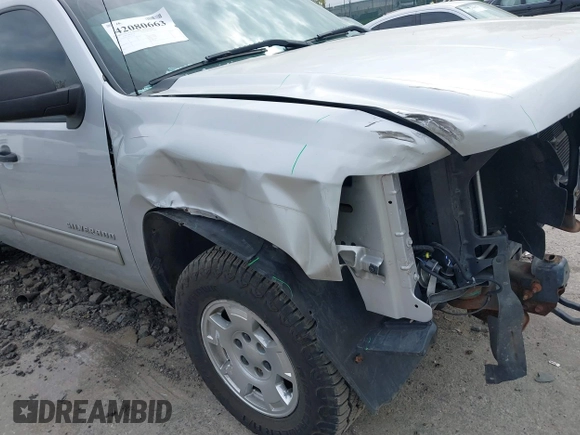 2012 Chevrolet Silverado 1500 LT with VIN 1GCRKSE79CZ217291, listed as a IAAI auction lot 42080663 with 250,090 mi miles. Bid and sale history available at carsss.com. Image 6.