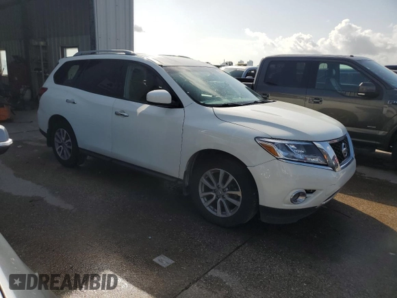 2016 Nissan Pathfinder S with VIN 5N1AR2MN0GC631752, listed as a Copart auction lot 61573295 with 116,797 mi miles and Salvage title. Bid and sale history available at DreamBid. Image 4.