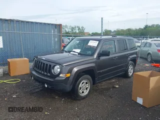 2016 Jeep Patriot Sport with VIN 1C4NJPBB7GD678001, listed as a IAAI auction lot 42079425 with 181,261 mi miles and . Bid and sale history available at carsss.com. Image 2.