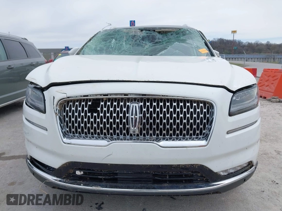 2022 Lincoln Nautilus Reserve with VIN 2LMPJ8K95NBL24072, listed as a IAAI auction lot 41824694 with Not provided miles and . Bid and sale history available at DreamBid. Image 11.