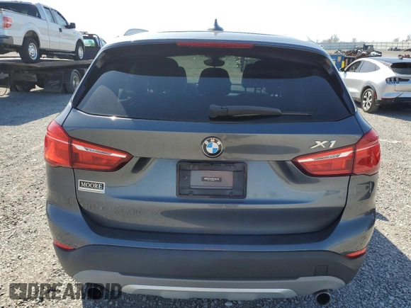 2016 BMW X1 xDrive28i z VIN WBXHT3C37G5E51737, wystawiony jako Copart lot #52441845 z przebiegiem 91 910 mil mil oraz Szkoda całkowita • Salvage title. Historia ofert i sprzedaży dostępna na DreamBid. Obrazek 6.