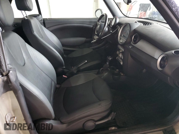 2010 MINI Convertible with VIN WMWMR3C56ATU98122, listed as a Copart auction lot 85808664 with 75,844 mi miles and Clean Title. Bid and sale history available at DreamBid. Image 10.