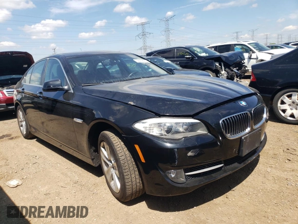 2013 BMW 5 Series 528i xDrive z VIN WBAXH5C51DDW13929, wystawiony jako Copart lot #55298965 z przebiegiem 113 810 mil mil oraz Szkoda całkowita • Salvage title. Historia ofert i sprzedaży dostępna na DreamBid. Obrazek 4.