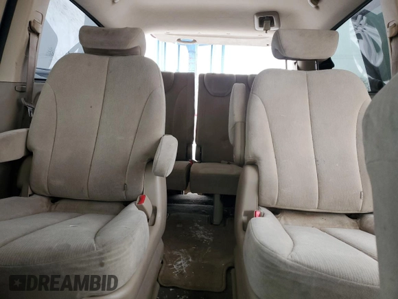 2009 Kia Sedona LX with VIN KNDMB233396271268, listed as a Copart auction lot 45562985 with 263,296 mi miles and Salvage Title. Bid and sale history available at carsss.com. Image 10.