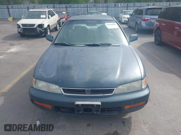1997 Honda Accord LX z VIN 1HGCD5636VA178059, wystawiony jako IAAI lot #42228506 z przebiegiem 264 174 mil mil oraz . Historia ofert i sprzedaży dostępna na DreamBid. Obrazek 6.