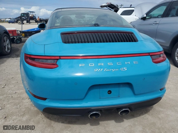 2017 Porsche 911 4S with VIN WP0BB2A98HS136078, listed as a Copart auction lot 75467624 with 0 mi miles and Non Repairable. Bid and sale history available at carsss.com. Image 6.