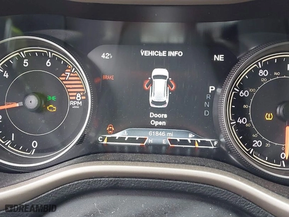 2017 Jeep Cherokee Limited with VIN 1C4PJMDS4HW637996, listed as a IAAI auction lot 41578137 with 61,846 mi miles. Bid and sale history available at carsss.com. Image 7.