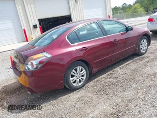 2011 Nissan Altima 2.5 S with VIN 1N4AL2AP5BN427933, listed as a IAAI auction lot 41866576 with 67,492 mi miles. Bid and sale history available at carsss.com. Image 4.