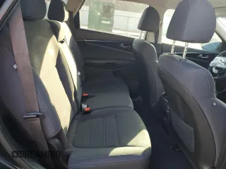 2019 Kia Sorento L with VIN 5XYPG4A33KG580626, listed as a Copart auction lot 44008935 with 95,071 mi miles and Salvage Title. Bid and sale history available at carsss.com. Image 10.
