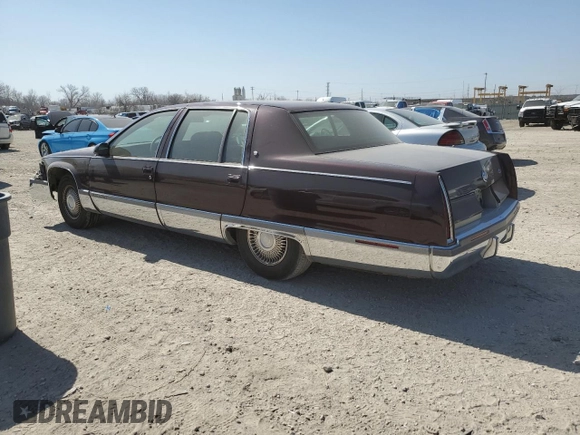 1995 Cadillac Fleetwood z VIN 1G6DW52P6SR702106, wystawiony jako Copart lot #48826215 z przebiegiem 140 971 mil mil oraz Szkoda całkowita • Salvage title. Historia ofert i sprzedaży dostępna na DreamBid. Obrazek 2.