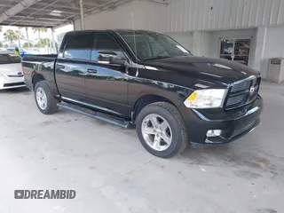 2012 Ram 1500 Sport z VIN 1C6RD7MT2CS123193, wystawiony jako IAAI lot #42586353 z przebiegiem 178 804 mil mil oraz . Historia ofert i sprzedaży dostępna na DreamBid. Obrazek 1.