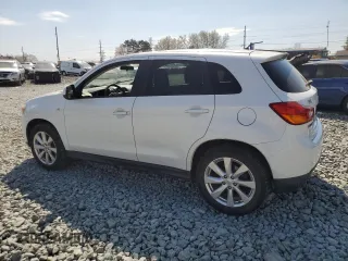 2015 Mitsubishi Outlander Sport ES with VIN 4A4AP3AU0FE001396, listed as a Copart auction lot 50054825 with 132,803 mi miles and Clean Title. Bid and sale history available at carsss.com. Image 2.