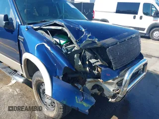 2007 Ford F-150 XLT with VIN 1FTPW14V17FA79940, listed as a IAAI auction lot 41879082 with 228,503 mi miles. Bid and sale history available at carsss.com. Image 6.