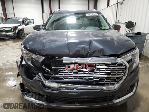 2022 GMC Terrain Denali with VIN 3GKALXEV2NL212602, listed as a Copart auction lot 42675245 with 23,893 mi miles and Salvage title. Bid and sale history available at DreamBid. Image 5.