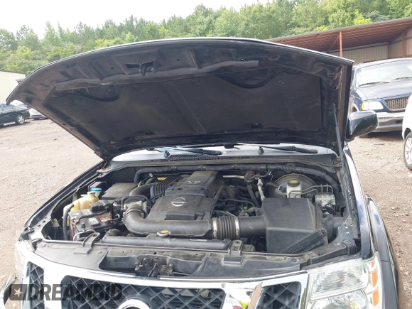 2012 Nissan Pathfinder S z VIN 5N1AR1NN6CC633279, wystawiony jako IAAI lot #42523354 z przebiegiem 141 256 mil mil oraz . Historia ofert i sprzedaży dostępna na DreamBid. Obrazek 10.