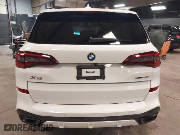 2022 BMW X5 xDrive40i with VIN 5UXCR6C07N9K43338, listed as a IAAI auction lot 42484107 with 42,899 mi miles and . Bid and sale history available at DreamBid. Image 17.