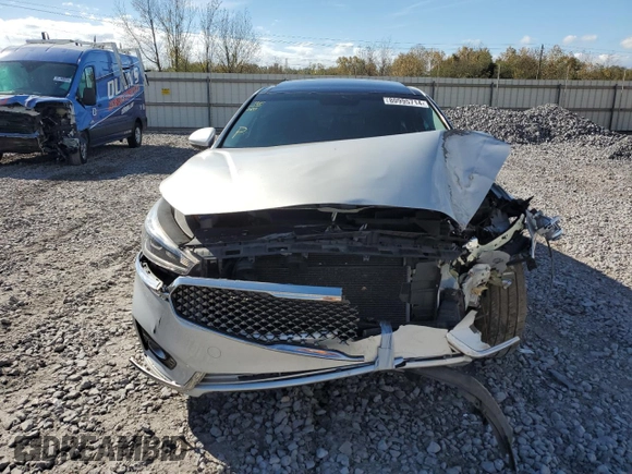 2017 Kia Cadenza Premium with VIN KNALC4J19H5060549, listed as a Copart auction lot 80995714 with 95,763 mi miles and Salvage Title. Bid and sale history available at carsss.com. Image 5.