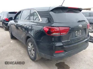 2019 Kia Sorento LX with VIN 5XYPG4A32KG467377, listed as a IAAI auction lot 41341804 with 62,997 mi miles. Bid and sale history available at carsss.com. Image 3.