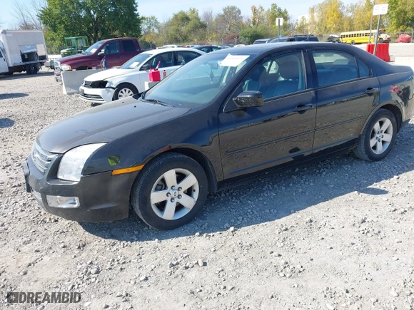 2007 Ford Fusion SE with VIN 3FAHP07Z27R148461, listed as a IAAI auction lot 40509576 with 120,500 mi miles. Bid and sale history available at carsss.com. Image 2.