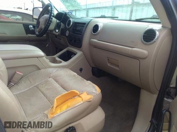 2003 Ford Expedition Special Service with VIN 1FMRU15W33LB74108, listed as a IAAI auction lot 42337025 with 315,691 mi miles and . Bid and sale history available at DreamBid. Image 5.