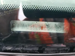 2002 Ford F-250 XL z VIN 1FTNX20L32EC44304, wystawiony jako Copart lot #60836194 z przebiegiem Nie podano mil oraz Szkoda całkowita • Salvage title. Historia ofert i sprzedaży dostępna na DreamBid. Obrazek 12.
