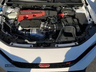 2024 Honda Civic Type R z VIN JHMFL5G41RX004181, wystawiony jako Copart lot #76747804 z przebiegiem 2 208 mil mil oraz Szkoda całkowita • Salvage title. Historia ofert i sprzedaży dostępna na DreamBid. Obrazek 12.