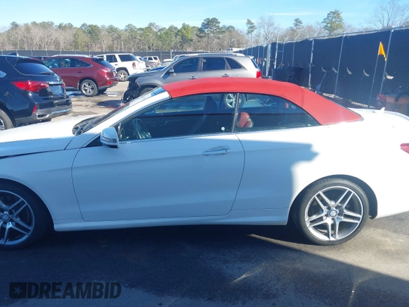 2016 Mercedes-Benz E 400 with VIN WDDKK6FF8GF324652, listed as a IAAI auction lot 41326518 with 166,521 mi miles and . Bid and sale history available at carsss.com. Image 14.