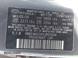 2024 Hyundai Elantra SEL z VIN KMHLM4DG4RU805694, wystawiony jako IAAI lot #41893956 z przebiegiem 4 856 mil mil oraz . Historia ofert i sprzedaży dostępna na DreamBid. Obrazek 9.