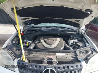 2006 Mercedes-Benz M 350 with VIN 4JGBB86E56A109010, listed as a IAAI auction lot 42236038 with Not Provided miles and . Bid and sale history available at DreamBid. Image 10.